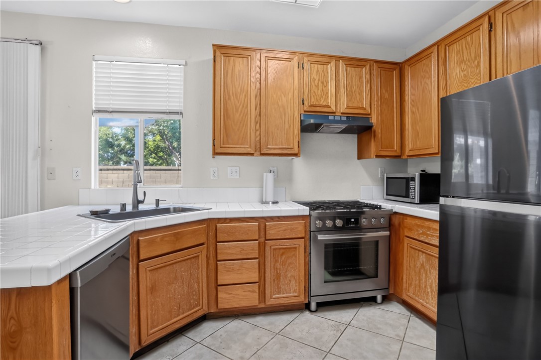 7 Dynasty Court, Irvine CA 92602 - photo 17