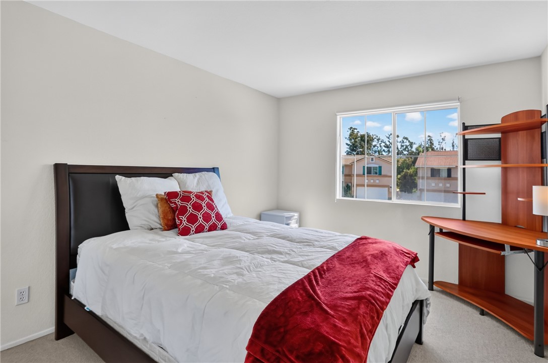 7 Dynasty Court, Irvine CA 92602 - photo 28