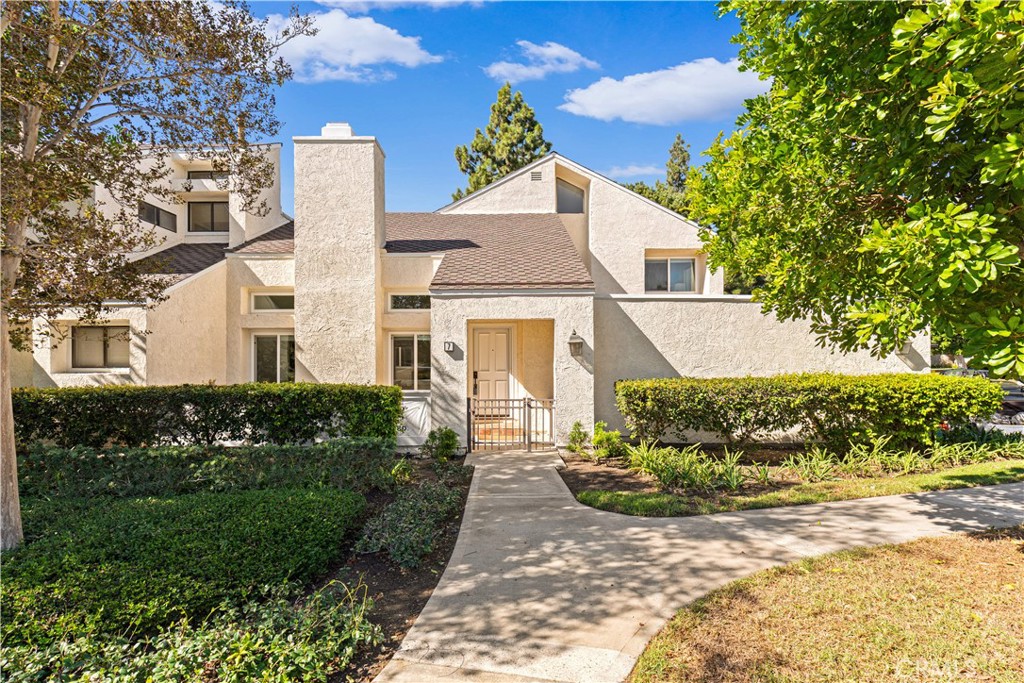7 Lake Rd, Irvine CA 92614 - photo 2