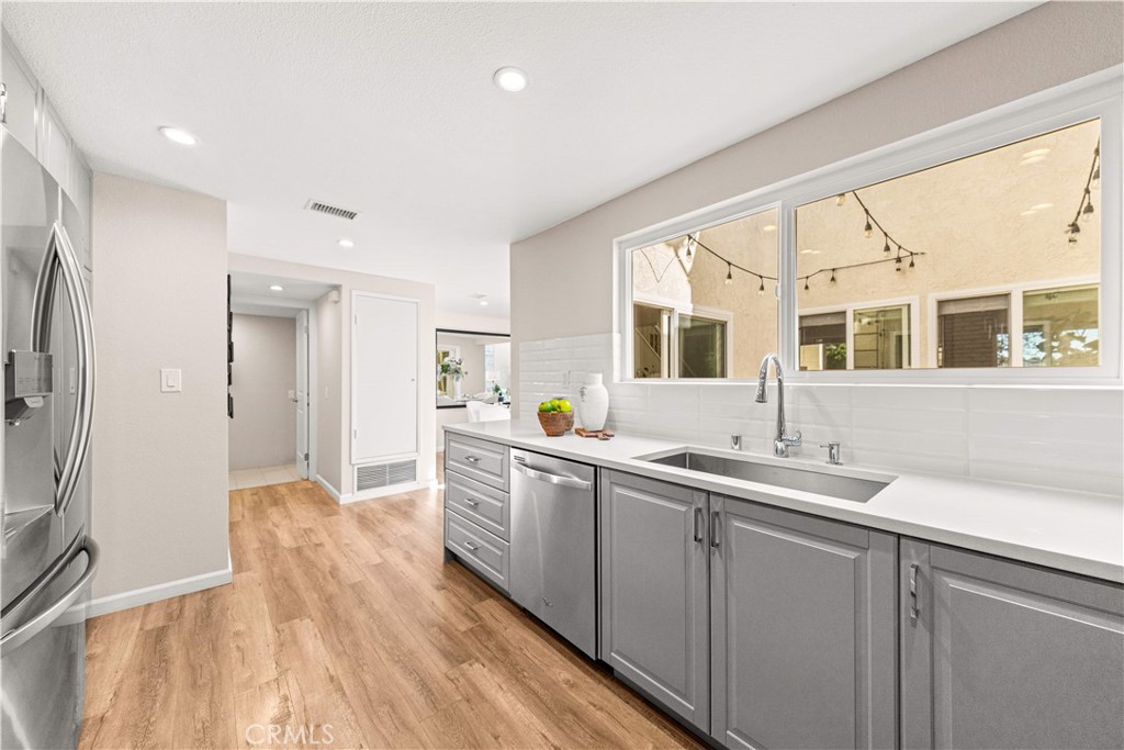 7 Lake Rd, Irvine CA 92614 - photo 21