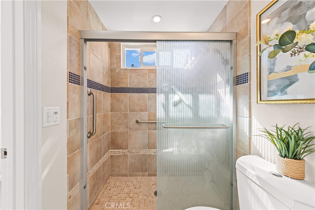 7 Lake Rd, Irvine CA 92614 - photo 35