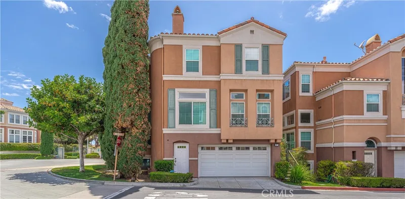 7 Medici Ais, Irvine