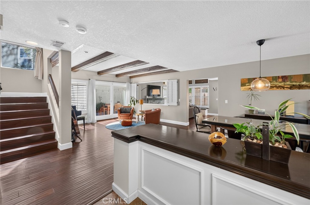 Open entry - 7 Posada, Irvine CA 92614 - photo 3