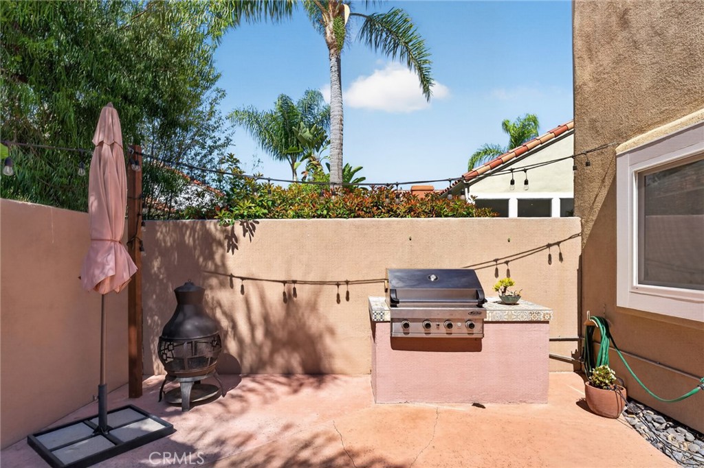 Built-in BBQ area - 7 Posada, Irvine CA 92614 - photo 41