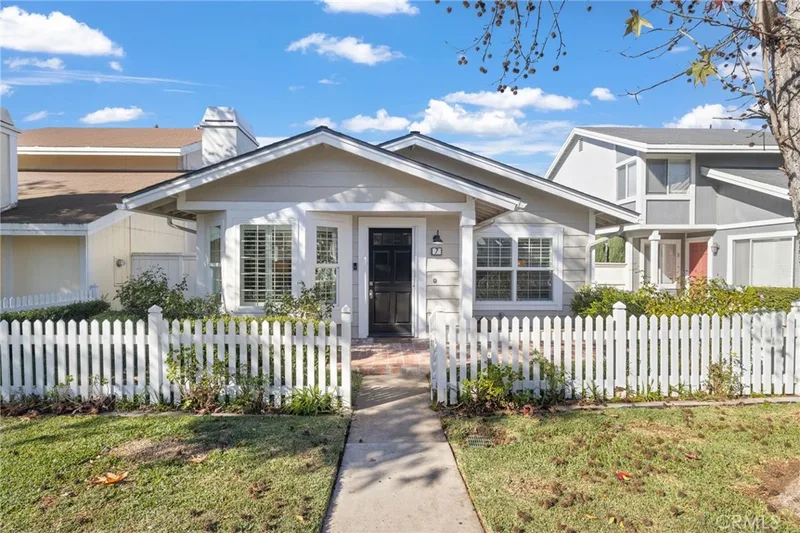 7 Spring Buck, Irvine, CA 92614