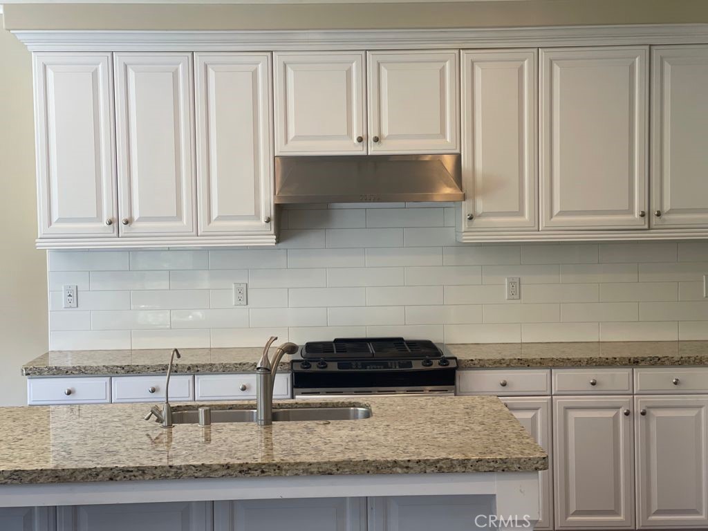 70 Devonshire, Irvine CA 92620 - photo 2