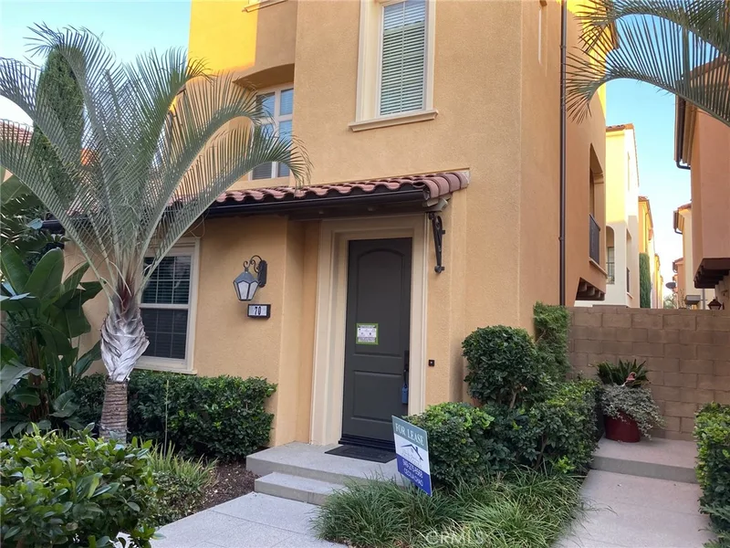 70 Strawberry Grove, Irvine, CA 92620