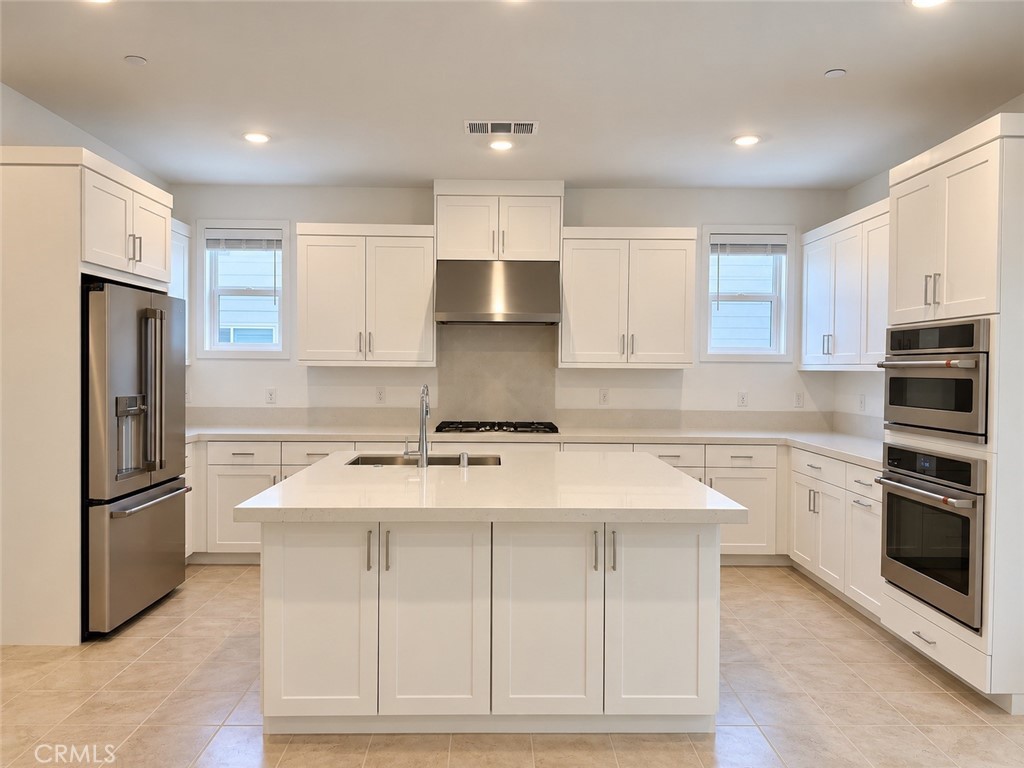 709 Sonia, Irvine CA 92618 - photo 6