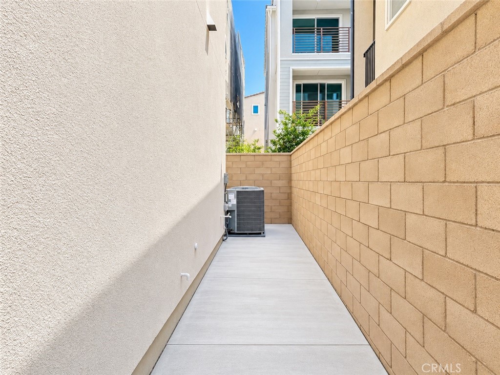 713 Sonia, Irvine CA 92618 - photo 23