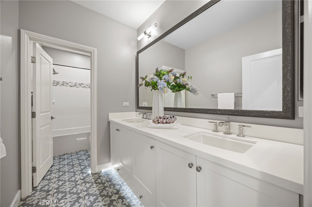3rd Bathroom - 72 Copper Mine, Irvine CA 92602 - photo 36