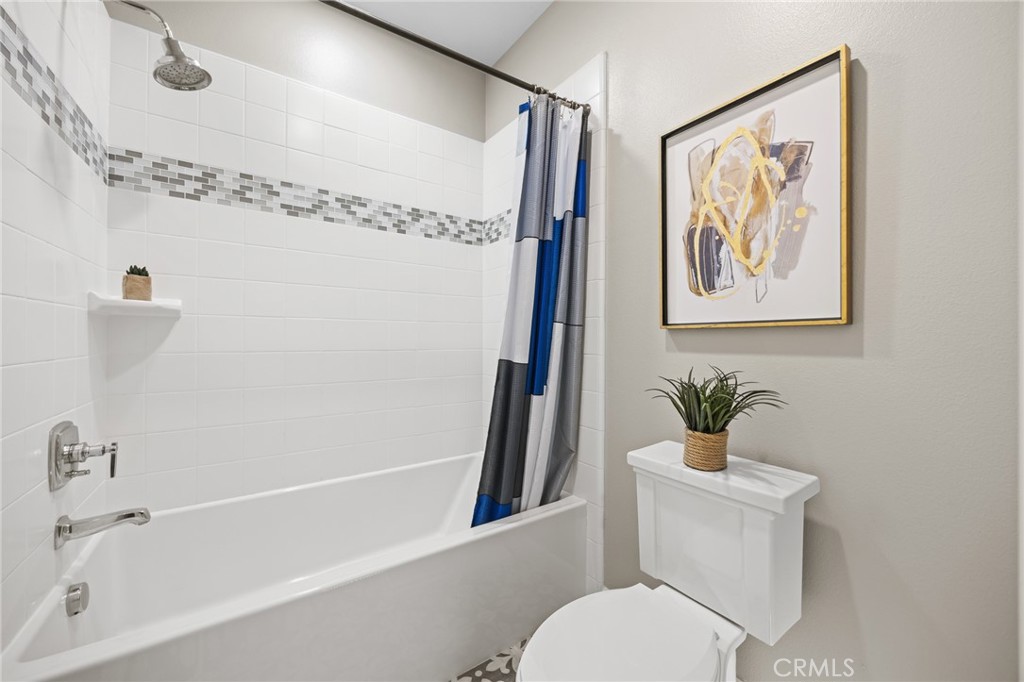 3rd Bathroom - 72 Copper Mine, Irvine CA 92602 - photo 37