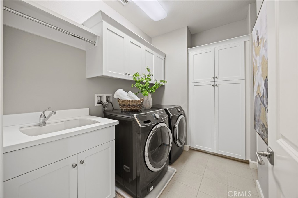Laundry Room - 72 Copper Mine, Irvine CA 92602 - photo 38