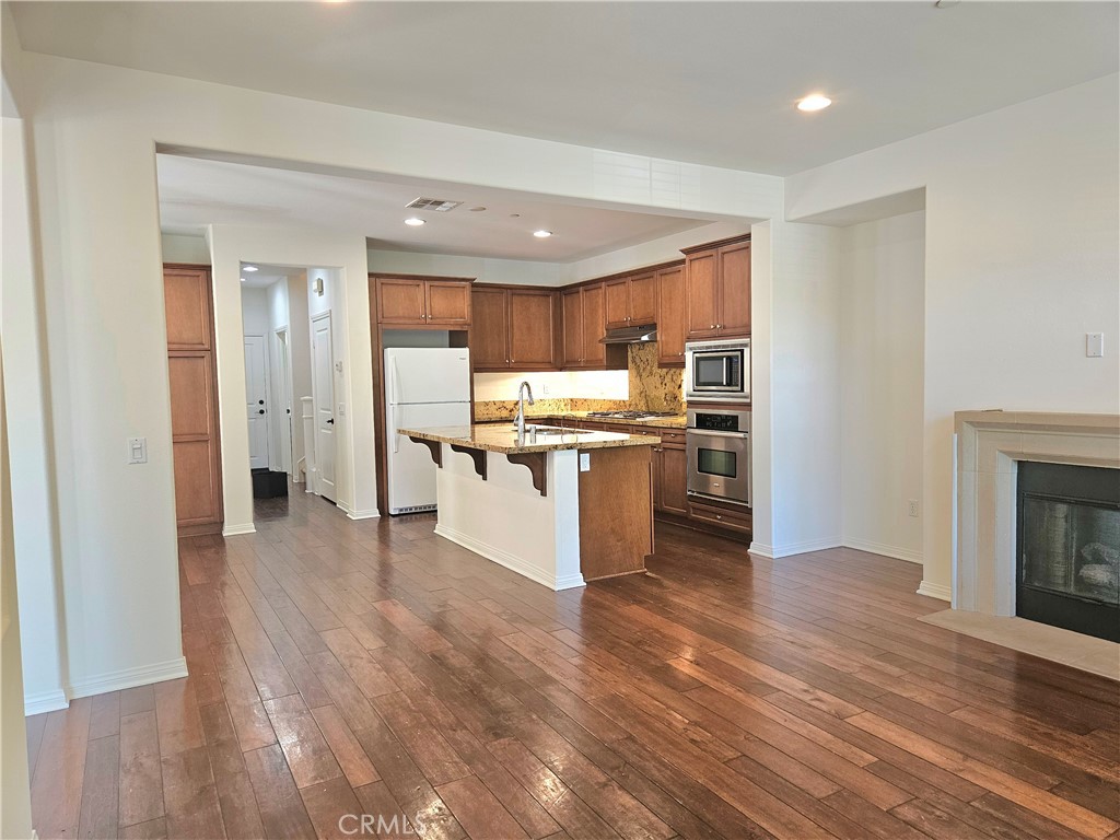 72 Scarlet Bloom, Irvine CA 92618 - photo 4