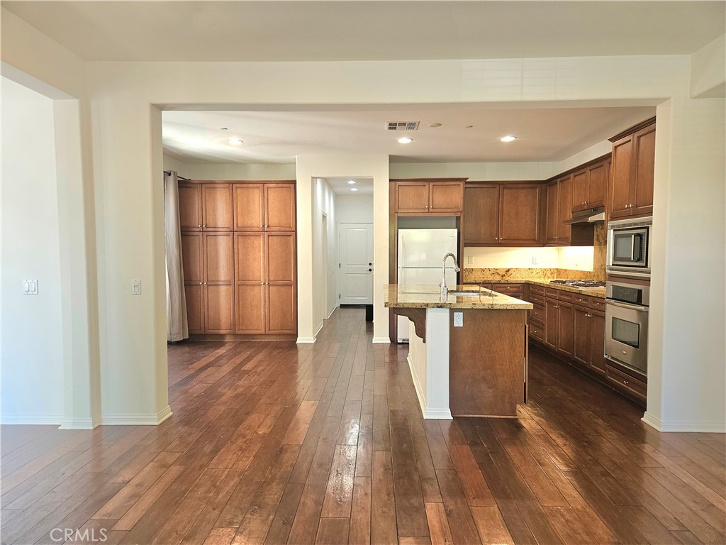 72 Scarlet Bloom, Irvine CA 92618 - photo 5