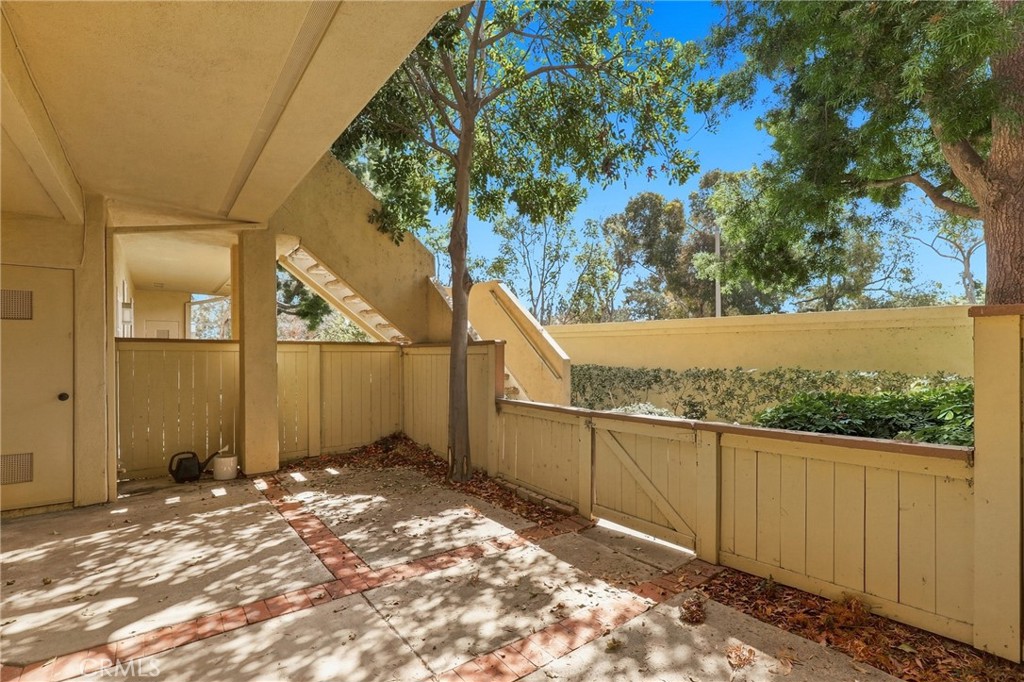 73 Alberti Aisle, Irvine CA 92614 - photo 3
