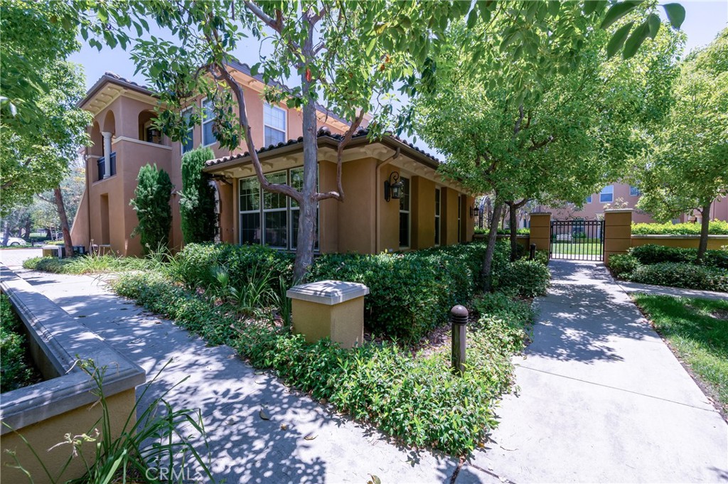LOCATION! LOCATION! LOCATION! STUNNING VIEW LOCATION SINGLE-LEVEL CORNER UNIT shows like a model with many upgrades. - 73 Long Meadow, Irvine CA 92620 - photo 1