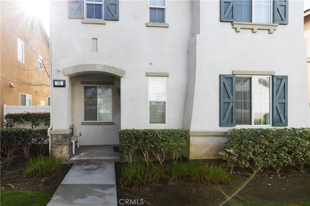 74 Royal Victoria - 74 Royal Victoria, Irvine CA 92606 - photo 1