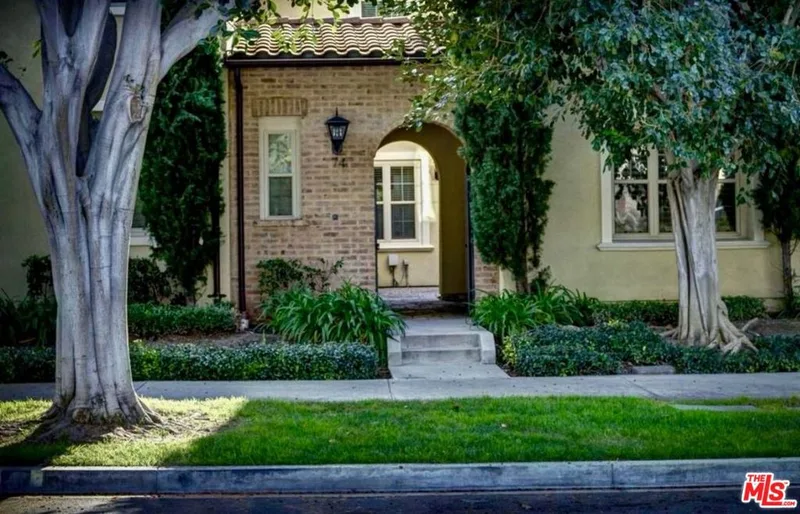 74 Townsend, Irvine, CA 92620