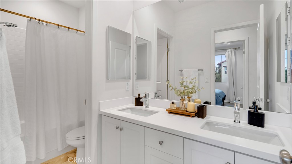 Secondary Bath - 747 Spring Garden, Irvine CA 92618 - photo 26