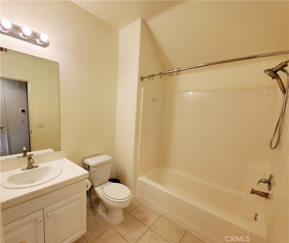 Bathroom 3 Main Floor - 75 Reunion, Irvine CA 92603 - photo 9