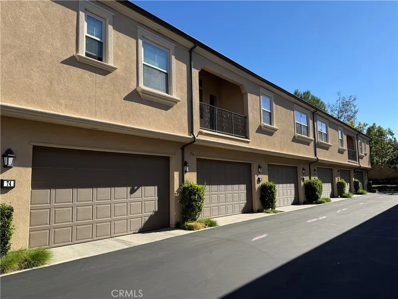 76 Desert, Irvine, CA 92620
