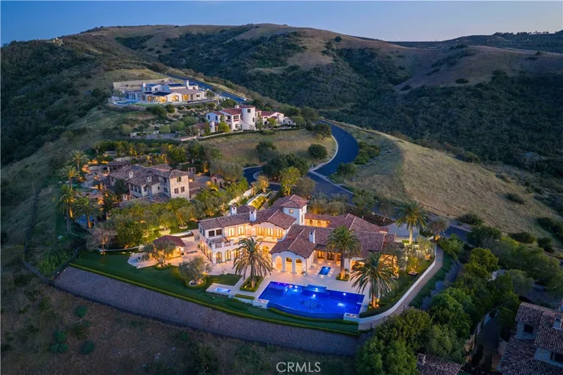 76 Golden Eagle, Irvine