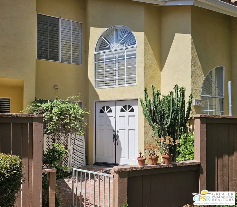 77 Abrazo Aisle 123, Irvine CA 92614 - photo 1