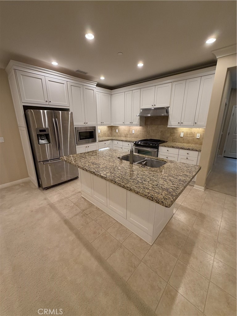 77 Fairfax, Irvine CA 92620 - photo 5