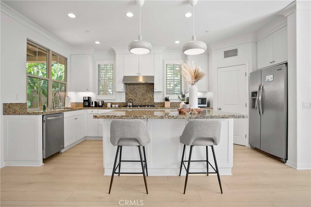 77 Hanging Garden, Irvine CA 92620 - photo 8