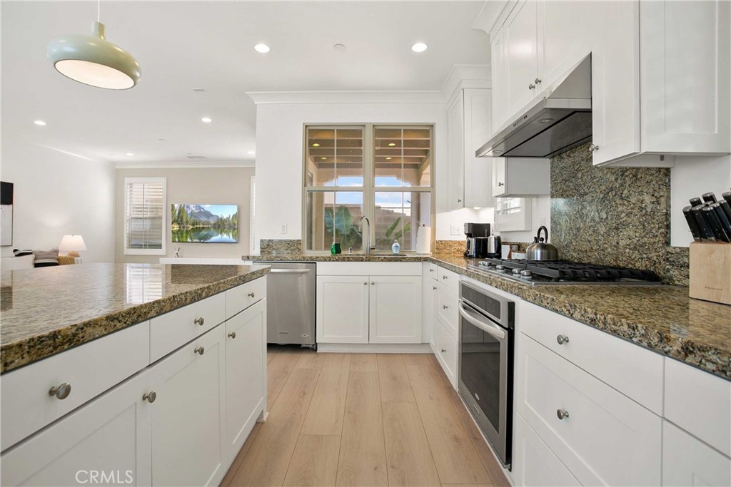 77 Hanging Garden, Irvine CA 92620 - photo 10