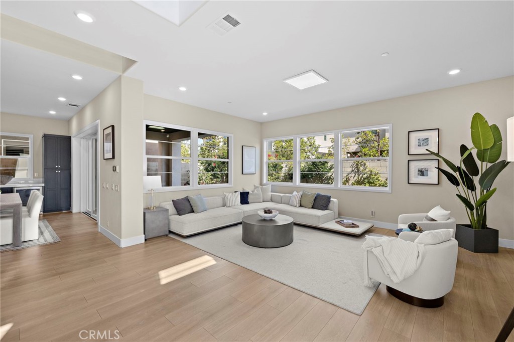 77 Pelican, Irvine CA 92618 - photo 10