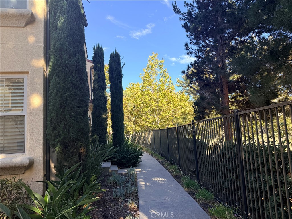 78 Jade Flower, Irvine CA 92620 - photo 2