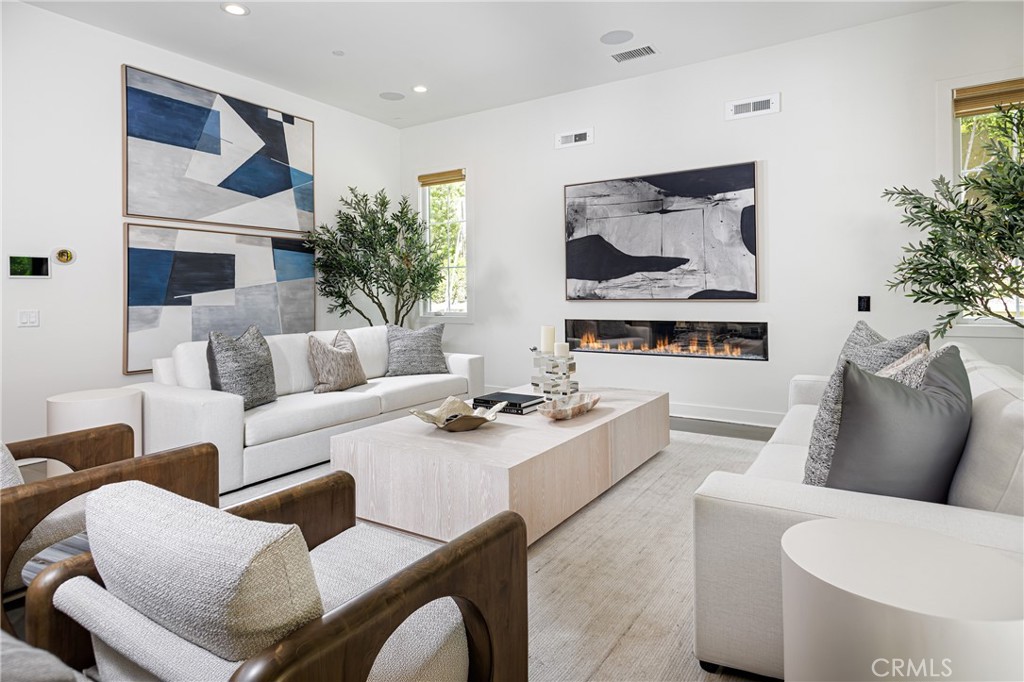 Living Room - 79 Eider Run, Irvine CA 92618 - photo 4
