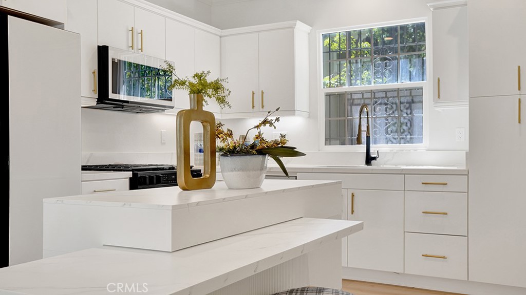 Extendable Island - 79 Modesto, Irvine CA 92602 - photo 46