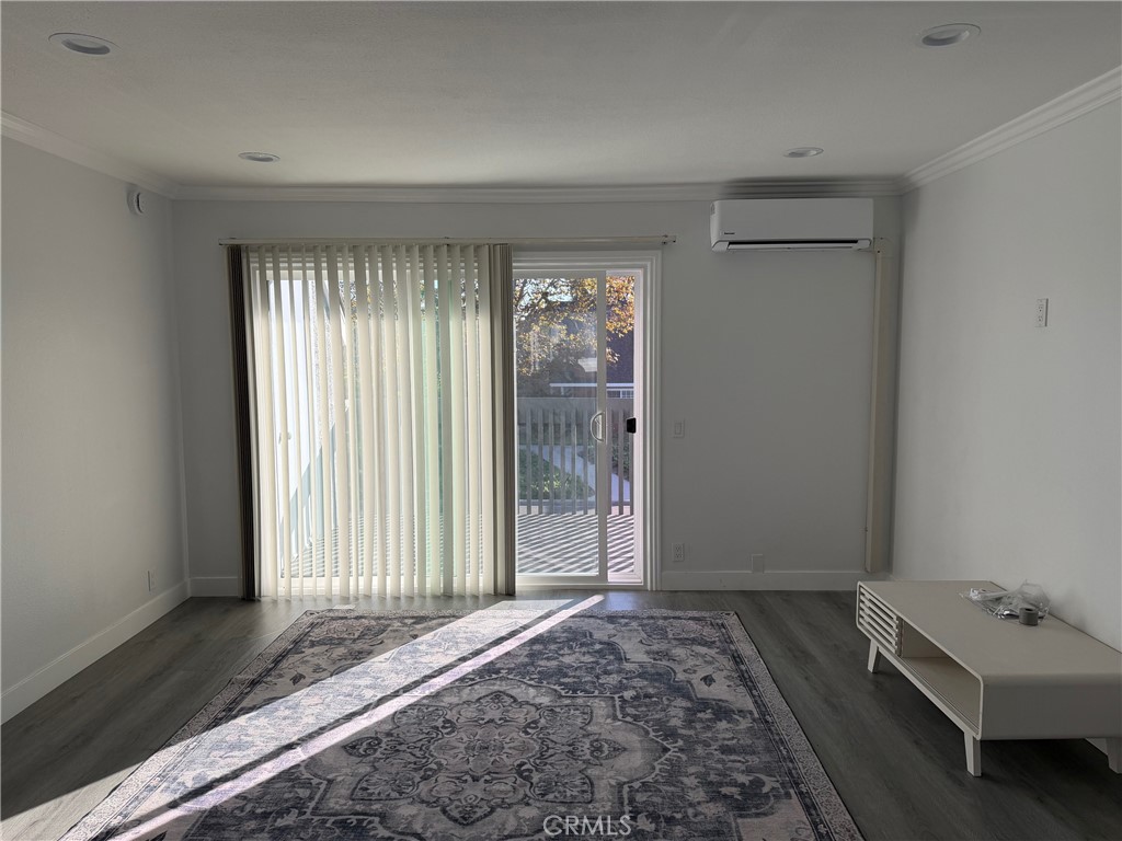 New 12000 BTU Split AC in Living room - 79 Wildwood, Irvine CA 92604 - photo 10