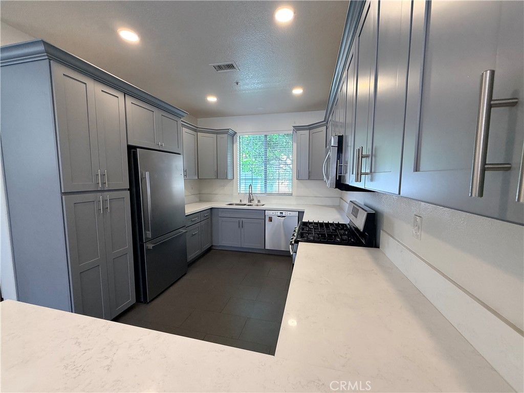 8 Cuzzano Aisle, Irvine CA 92606 - photo 7