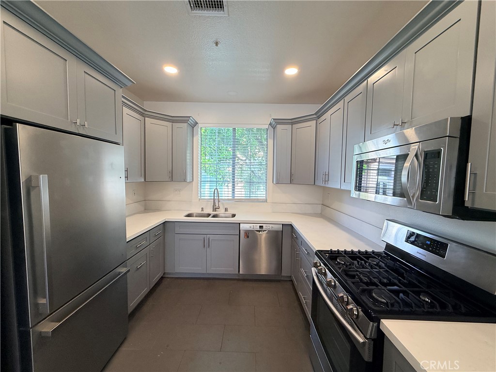8 Cuzzano Aisle, Irvine CA 92606 - photo 8