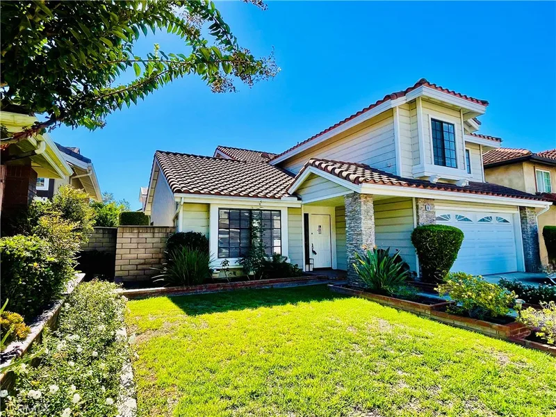 8 Davis, Irvine, CA 92620