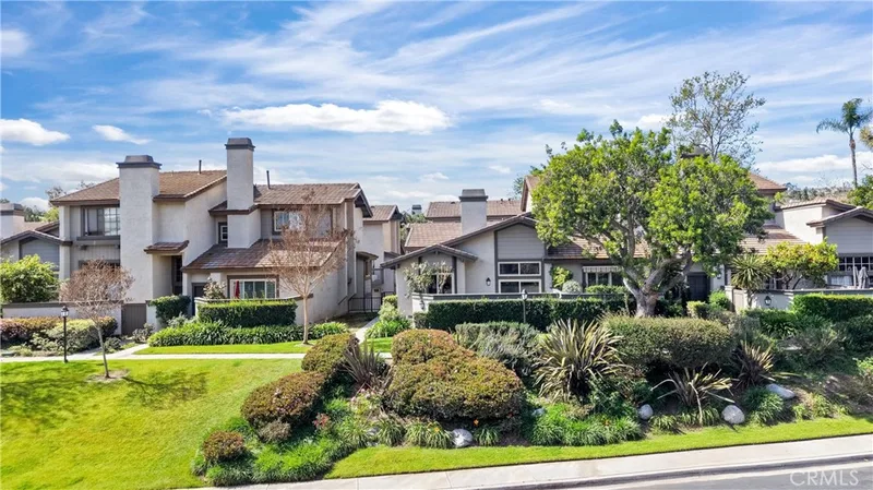 8 Evening Breeze, Irvine, CA 92603