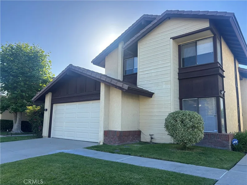8 Marsh Hawk, Irvine, CA 92604