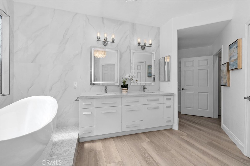 Dual sinks - 8 National Place, Irvine CA 92602 - photo 23