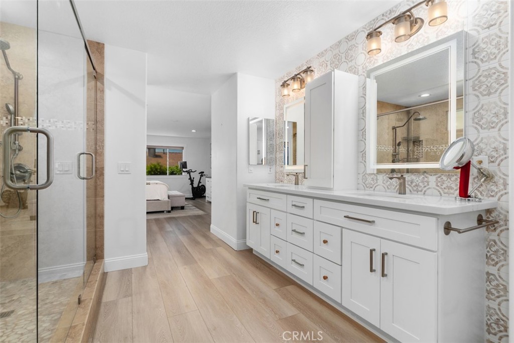 Dual sinks - 8 National Place, Irvine CA 92602 - photo 32