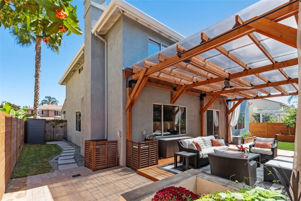 Side yard - 8 National Place, Irvine CA 92602 - photo 56