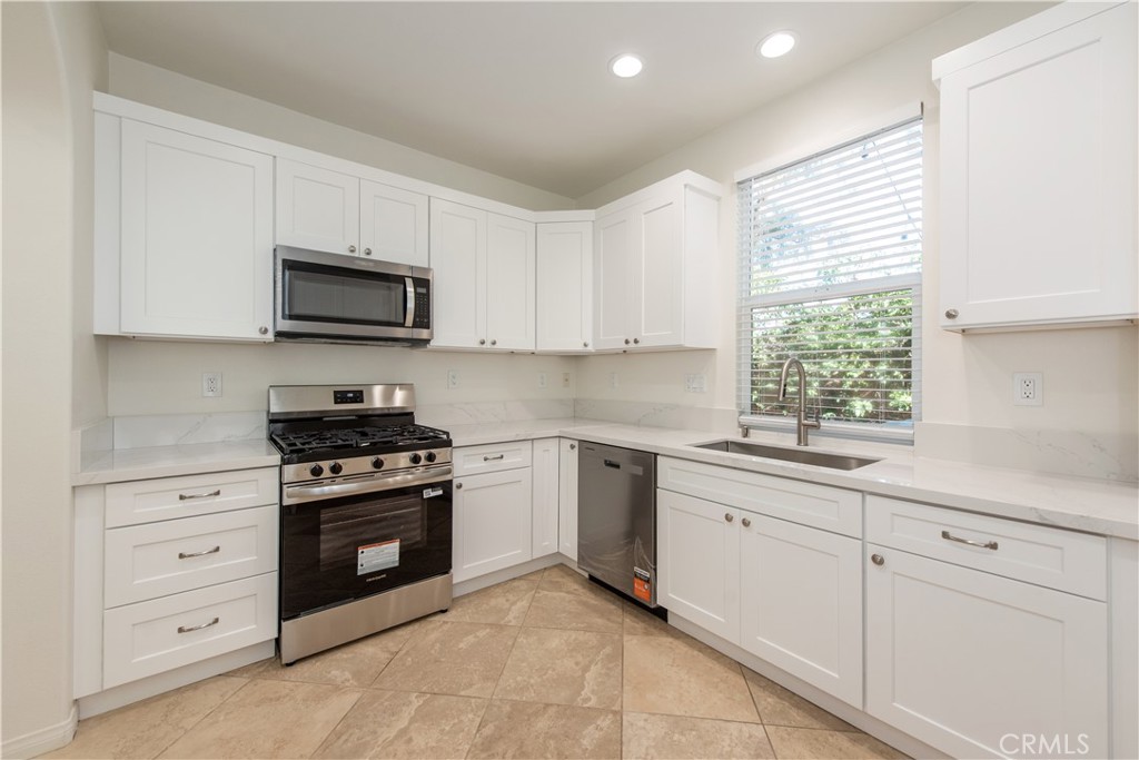 8 Reunion, Irvine CA 92603 - photo 7