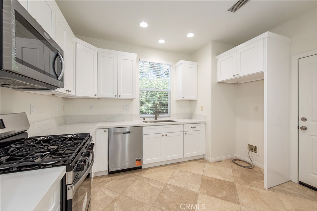 8 Reunion, Irvine CA 92603 - photo 8