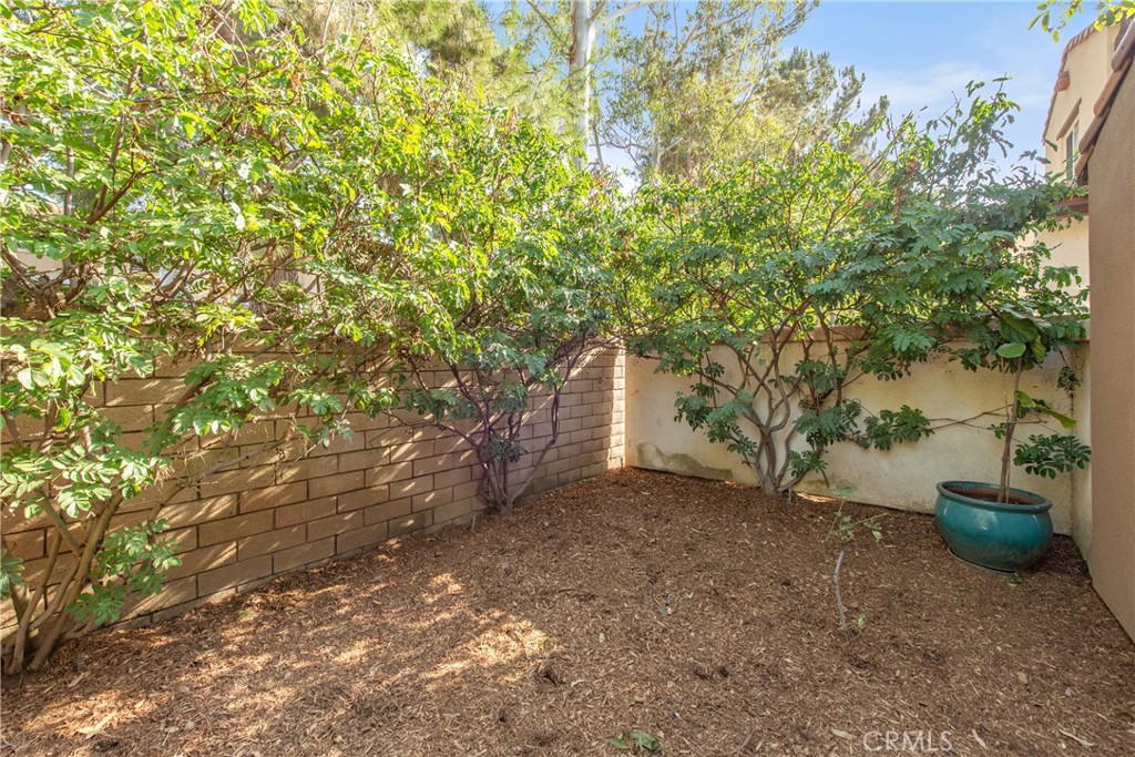 8 Reunion, Irvine CA 92603 - photo 22