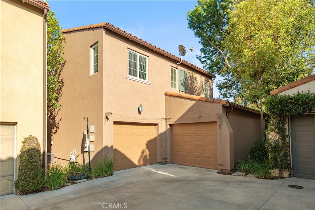 8 Reunion, Irvine CA 92603 - photo 23