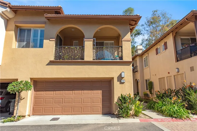 8 Salton 70, Irvine, CA 92602