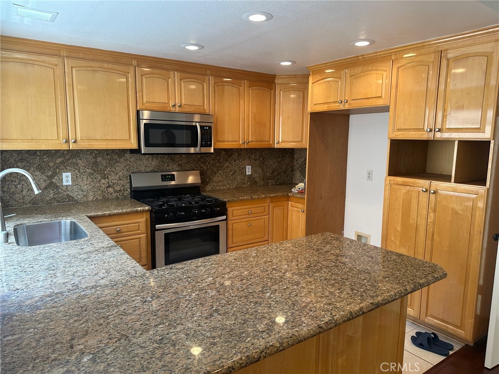 8 Silkleaf, Irvine CA 92614 - photo 7