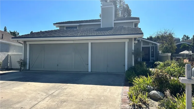8 Woodfall, Irvine, CA 92604